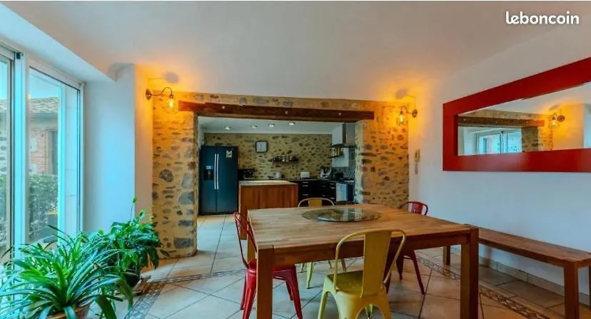 Belle Maison De Pierre Pour 10P, 4Ch, Piscine Privative, Grand Jardin Clos Alba-la-Romaine Дом отдыха