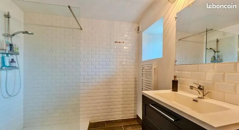 Дом отдыха Belle Maison De Pierre Pour 10P, 4Ch, Piscine Privative, Grand Jardin Clos Alba-la-Romaine Франция