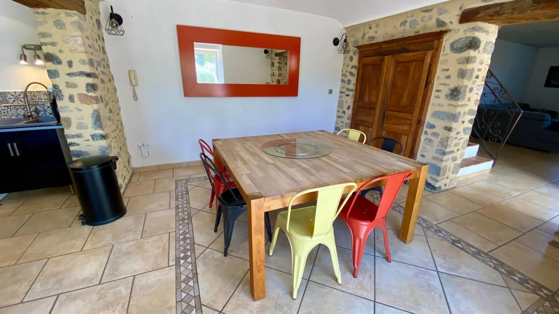 Belle Maison De Pierre Pour 10P, 4Ch, Piscine Privative, Grand Jardin Clos Alba-la-Romaine