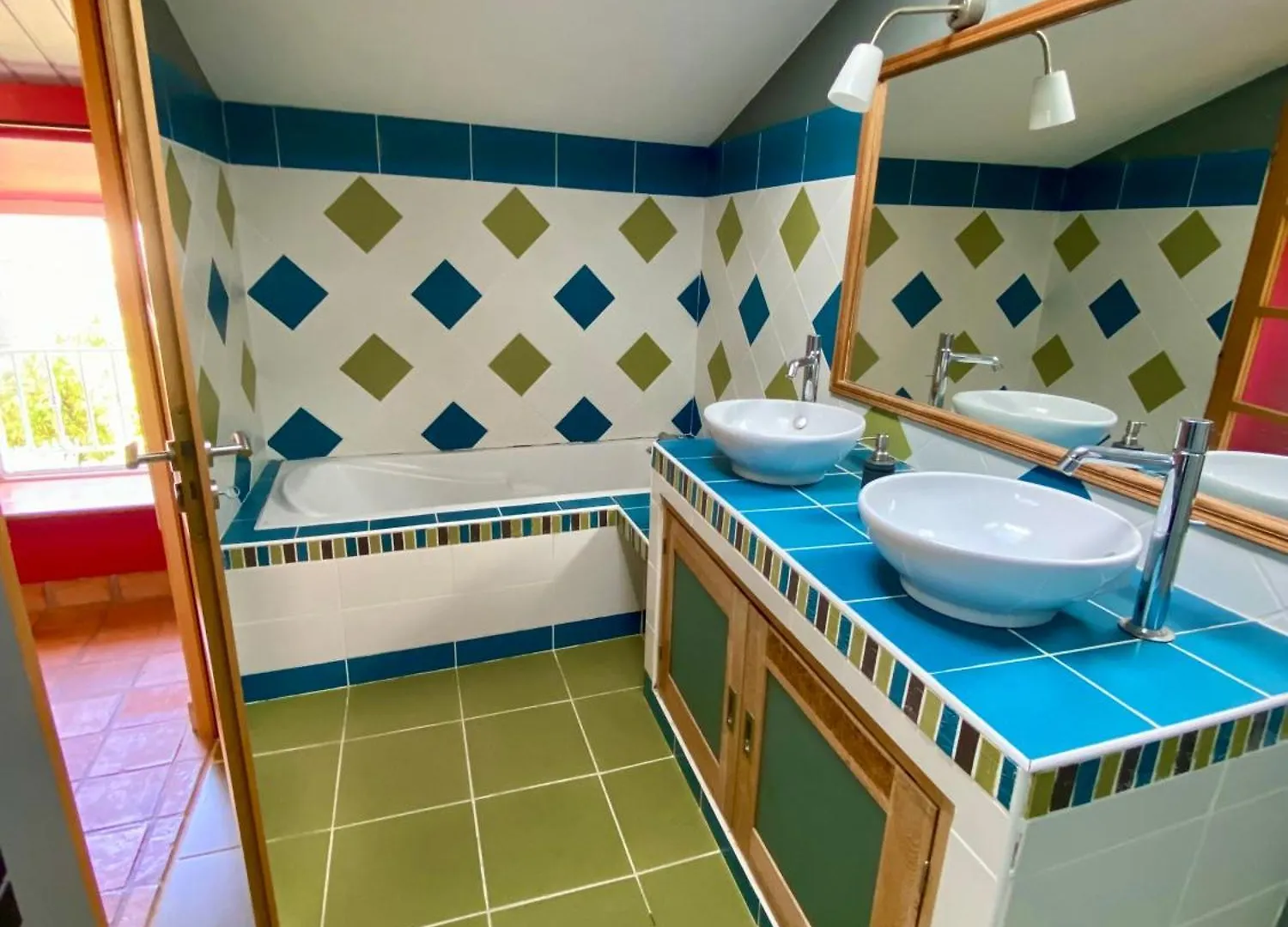 Belle Maison De Pierre Pour 10P, 4Ch, Piscine Privative, Grand Jardin Clos Alba-la-Romaine Дом отдыха